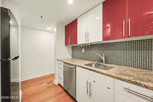 127 Greyrock Pl, Stamford, CT 06901 - Photo 10