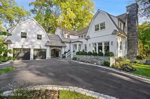15 Zaccheus Mead Ln, Greenwich, CT 06831 - Photo 2