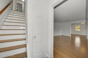 67 Benjamin St, Old Greenwich, CT 06870 - Photo 4