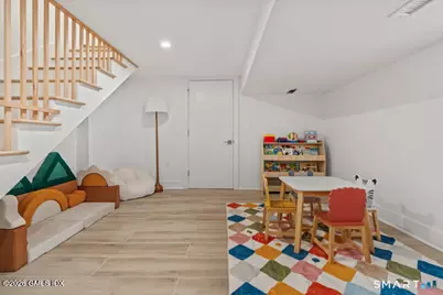 8 Farley Street #B, Greenwich, CT 06830 - Photo 12