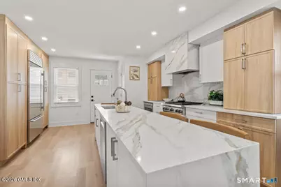 8 Farley Street #B, Greenwich, CT 06830 - Photo 8