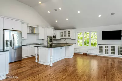 201 Shore Road, Greenwich, CT 06830 - Photo 6
