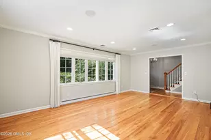 27 Sachem Ln, Greenwich, CT 06830 - Photo 10