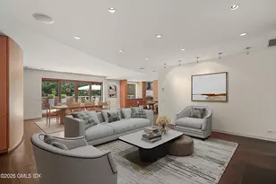 1 Milbank Ave, Greenwich, CT 06830 - Photo 16