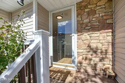 328 Booth Place #4, Greenwich, CT 06830 - Photo 2