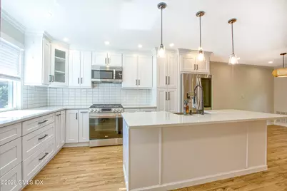328 Booth Place #4, Greenwich, CT 06830 - Photo 4
