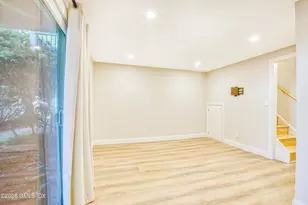 328 Booth Pl, Greenwich, CT 06830 - Photo 20