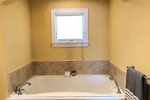 14 Kent Pl, Greenwich, CT 06807 - Photo 12