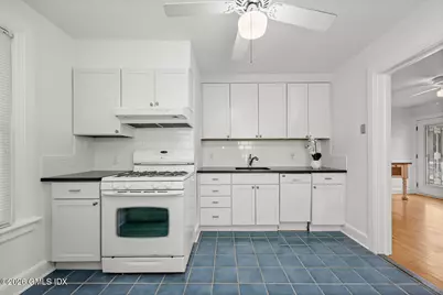 16 Webb Avenue, Old Greenwich, CT 06870 - Photo 18