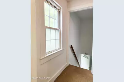 32 Fox Lane #B, Greenwich, CT 06830 - Photo 12