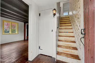 17 Knoll Street, Greenwich, CT 06878 - Photo 4