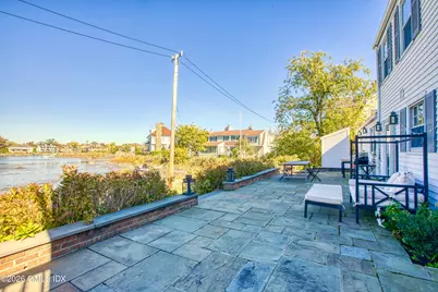 7 W Crossway, Old Greenwich, CT 06870 - Photo 18