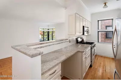 40 W Elm Street #4G, Greenwich, CT 06830 - Photo 8
