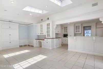 47 Winthrop Drive, Greenwich, CT 06878 - Photo 10