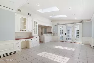 47 Winthrop Dr, Greenwich, CT 06878 - Photo 8