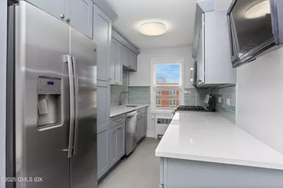 50 Lafayette Place #4E, Greenwich, CT 06830 - Photo 1