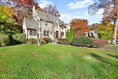 34 Valleywood Road, Greenwich, CT 06807 - Photo 1