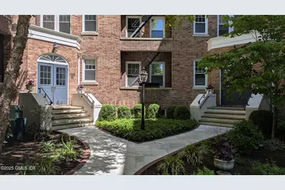 169 Mason Street #4D, Greenwich, CT 06830 - Photo 1