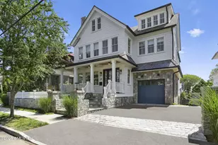 21 Ridge St, Greenwich, CT 06830 - Photo 1
