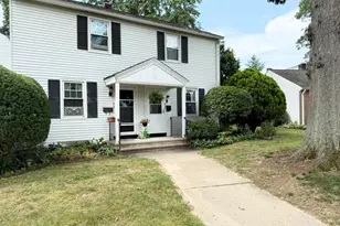 465 Sylvan Knoll Rd, Stamford, CT 06904 - Photo 1