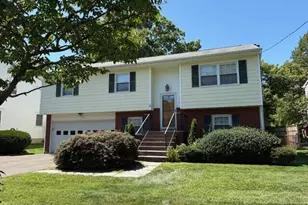 124 Lancer Rd, Greenwich, CT 06878 - Photo 1