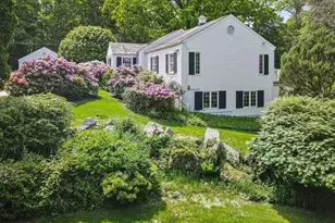 320 Cognewaugh Rd, Greenwich, CT 06807 - Photo 1