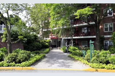 10 Brookside Drive #4G, Greenwich, CT 06830 - Photo 1