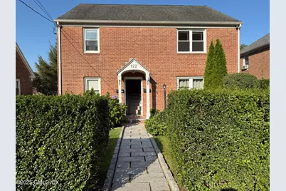 122 Pemberwick Road #2, Greenwich, CT 06831 - Photo 1