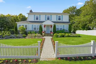 93 Rockledge Dr, Stamford, CT 06902 - Photo 1