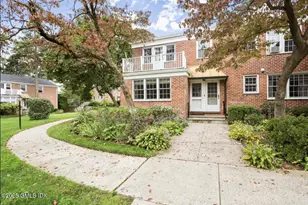 141 Putnam Park, Greenwich, CT 06830 - Photo 1