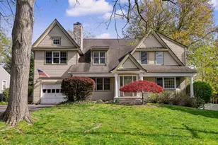 34 MacArthur Dr, Old Greenwich, CT 06870 - Photo 1