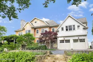 27 Cognewaugh Rd, Greenwich, CT 06807 - Photo 1