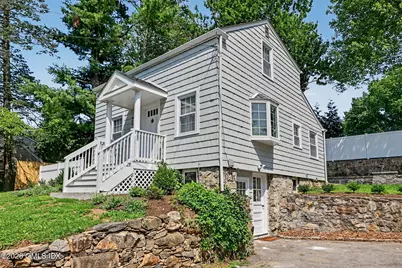 25 Hoover Road, Greenwich, CT 06878 - Photo 1