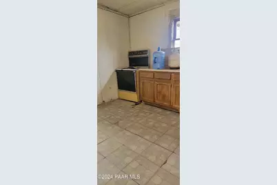 268 W Park Avenue, Ash Fork, AZ 86320 - Photo 14