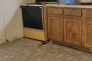 268 W Park Ave, Ash Fork, AZ 86320 - Photo 14