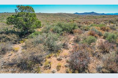 A4 Shamrock, Dewey-Humboldt, AZ 86327 - Photo 1