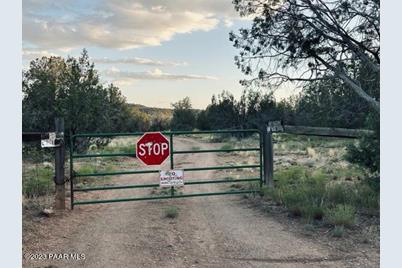 88Ne Stockmans Road, Ash Fork, AZ 86320 - Photo 1