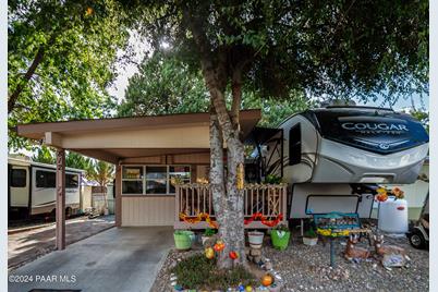 812 N Mesquite Tree Drive, Dewey-Humboldt, AZ 86327 - Photo 1