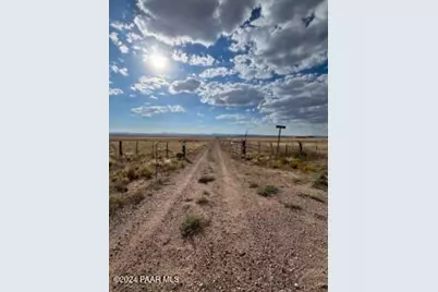 303-05-153 Parcel H, Paulden, AZ 86334 - Photo 2