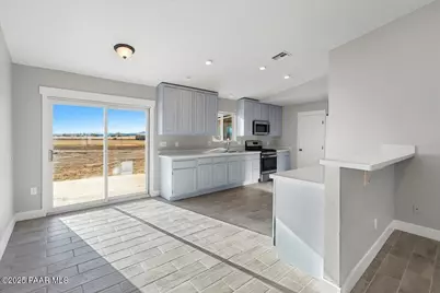 2725 W Bayberry Drive, Paulden, AZ 86334 - Photo 8