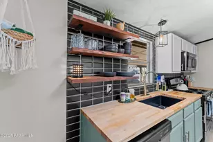 266 W Gompers Circle, Morristown, AZ 85342 - Photo 6