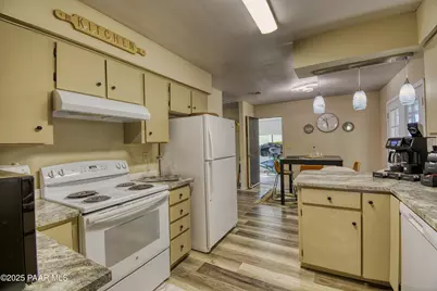 1140 Latigo Lane, Dewey-Humboldt, AZ 86327 - Photo 12