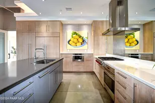 325 W Gurley St, Prescott, AZ 86301 - Photo 14