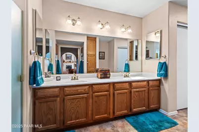 15555 S Middle Ridge, Wagoner, AZ 86332 - Photo 32