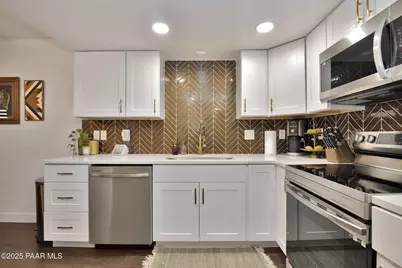 217 Creekside Circle #16d, Prescott, AZ 86303 - Photo 10