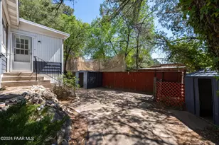 1694 White Oak Cir, Prescott, AZ 86305 - Photo 16