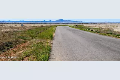 10207 E Free Spirit Road, Prescott Valley, AZ 86315 - Photo 1