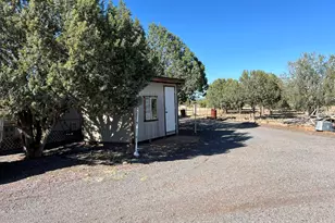 314 Bullock Rd, Ash Fork, AZ 86320 - Photo 20