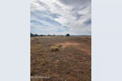 05-118E Champagne Lane, Paulden, AZ 86334 - Photo 1