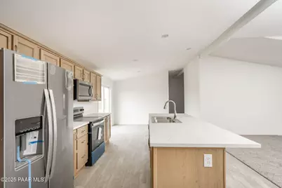 25200 N Enid Drive, Paulden, AZ 86334 - Photo 4